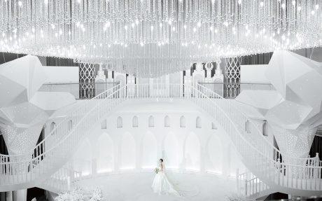 天空之城 [ 最大60桌 · 高11.0m · 无柱 ·  ]