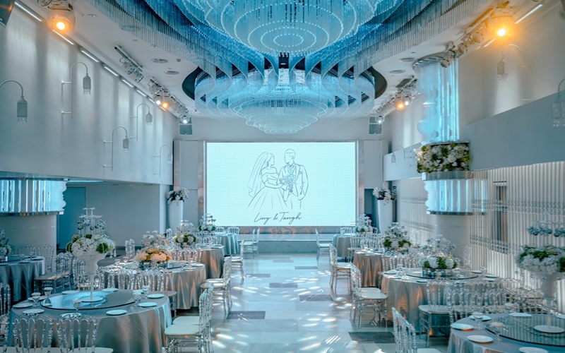 爱情海厅 [ 最大11桌 · 高7.0m · 2个柱子 ·  ]