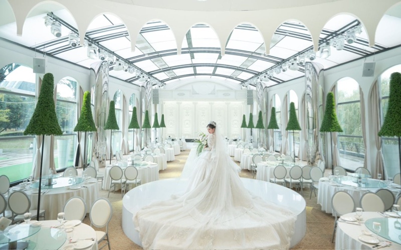 卢浮宫·人气top [ 最大22桌 · 高7.0m · 无柱 ·  ]