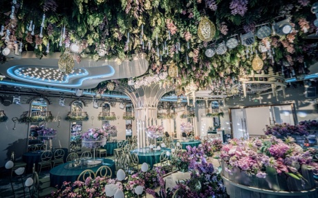 伊甸园·陌野绿林 [ 最大14桌 · 高5.0m · 2个柱子 · 长方形 · 低消2388 ]